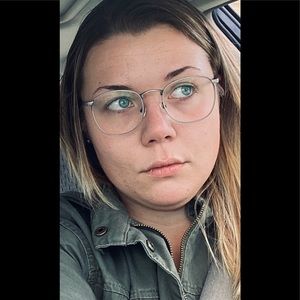 Meet your Posher, Debra